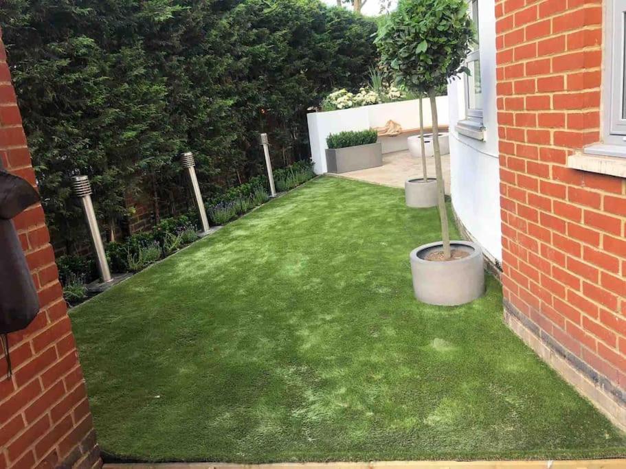 •Mangohauslondon• •Airconditioned•Garden•Fire Pit• Dış mekan fotoğraf